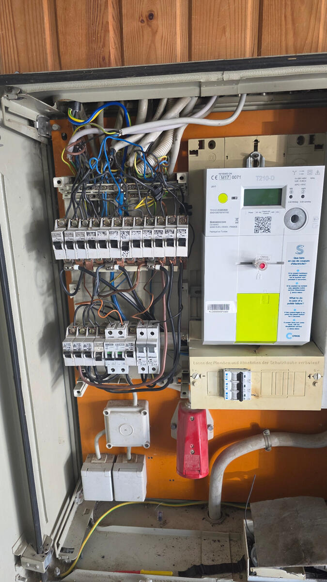 Burnt electrical panel repaired in Luxembourg City
