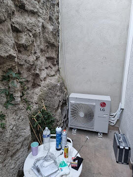 LG outdoor AC unit installation Esch-sur-Alzette