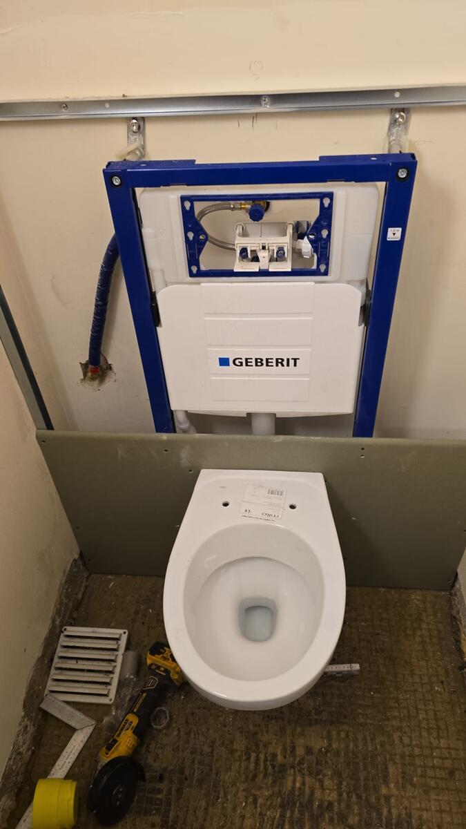 Geberit wall-hung WC installation Junglinster